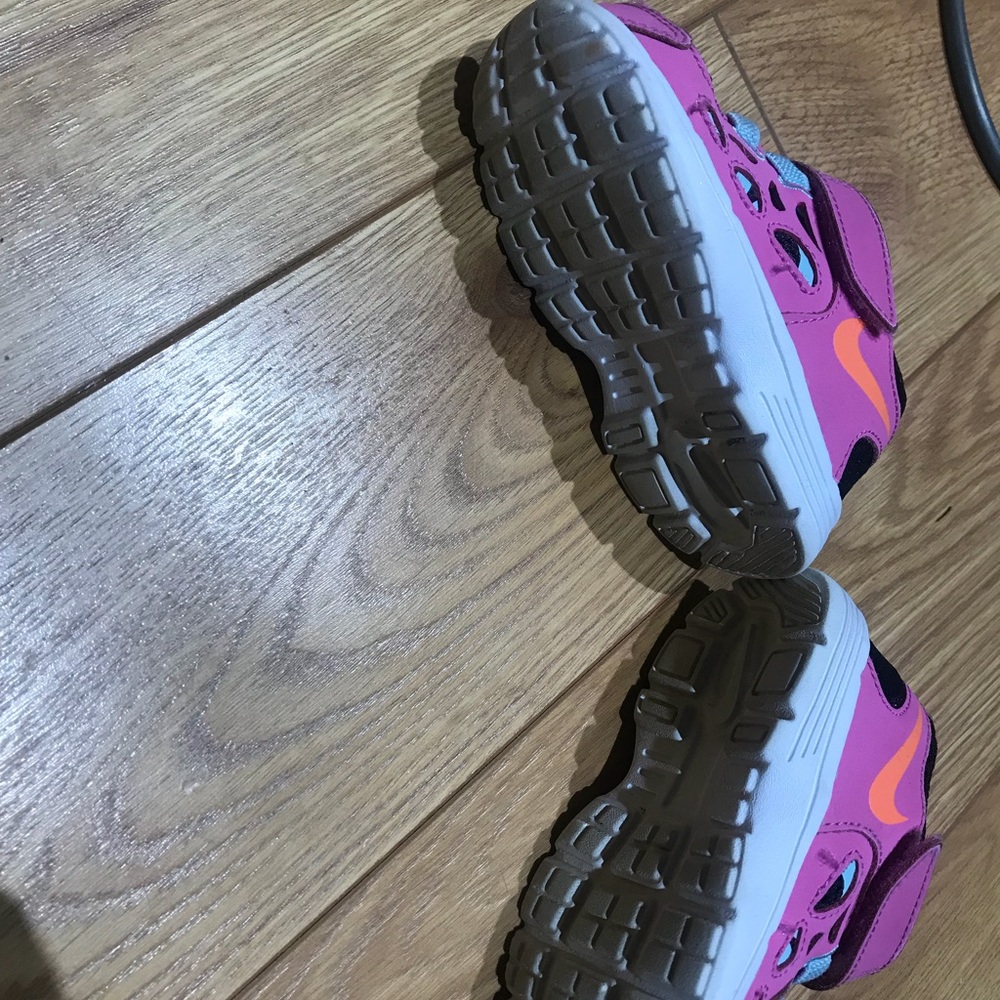 Toddler girls Nike